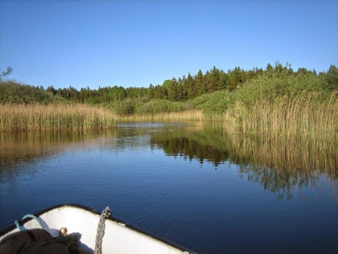 Ferienhaus In Malilla Boote Sauna See Екстериор снимка